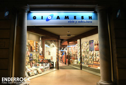 25x25 amb Pol Fuentes  a la llibreria Gigamesh  (Barcelona) 